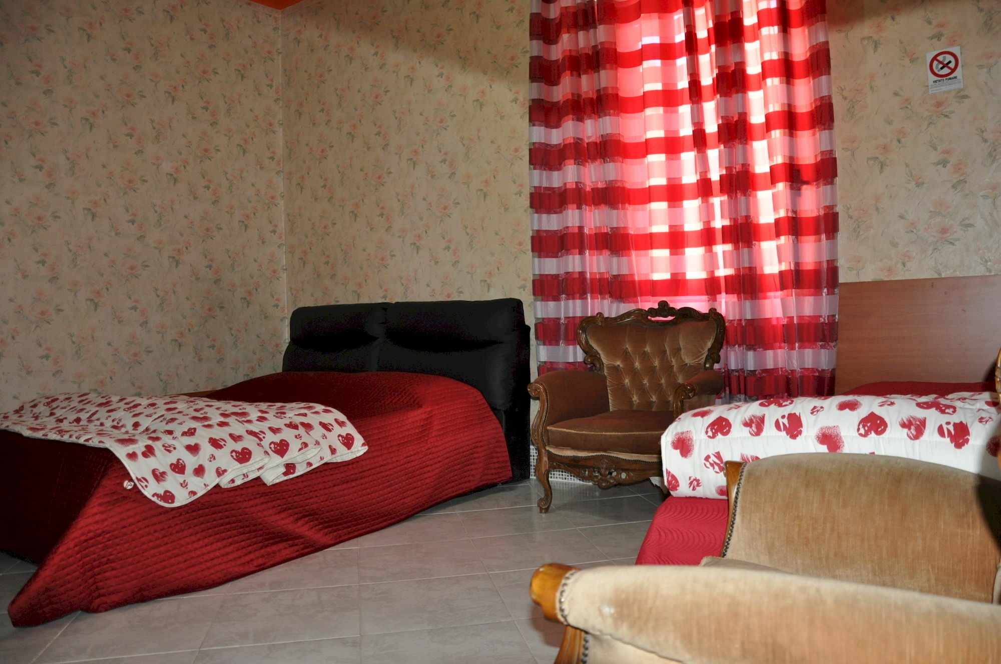 Dhali Affittacamera 3*